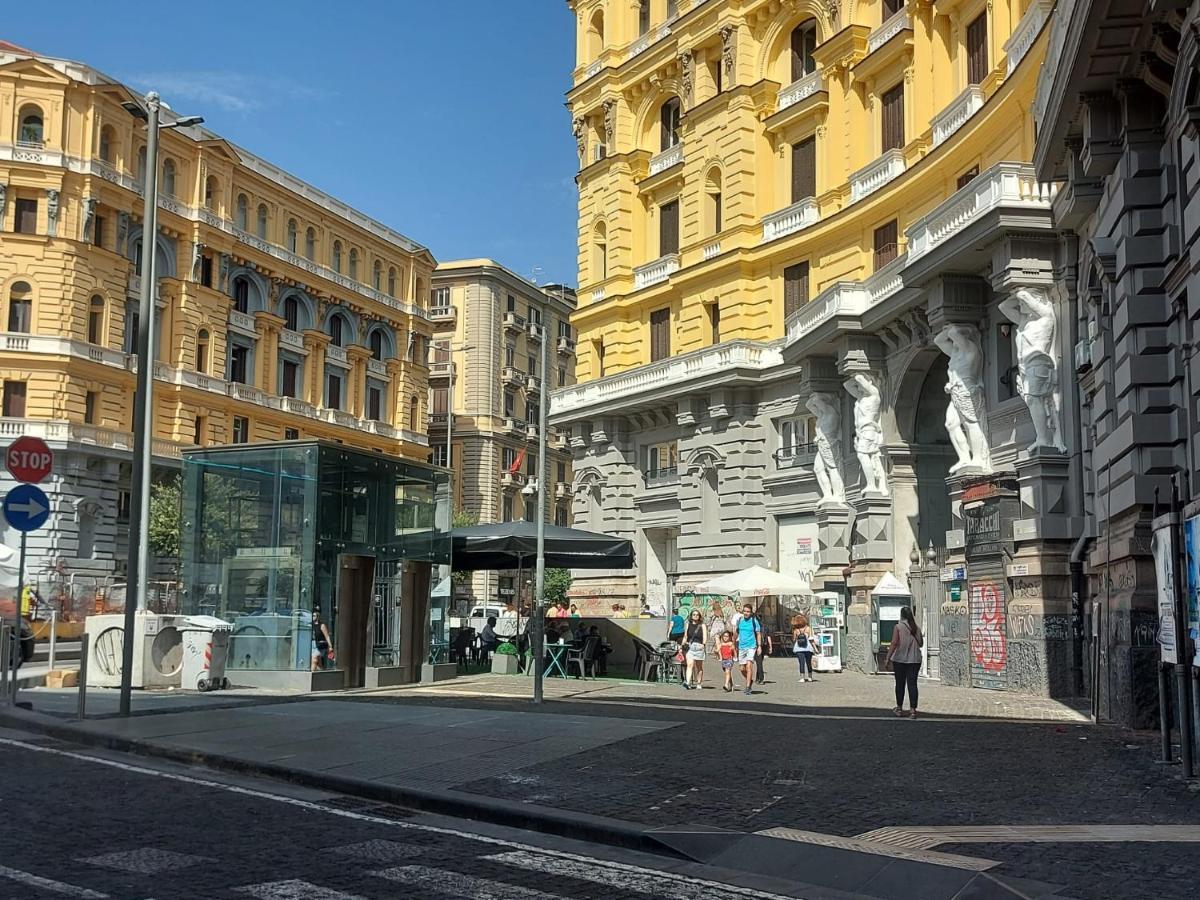 La Luna D'irene * Napoli